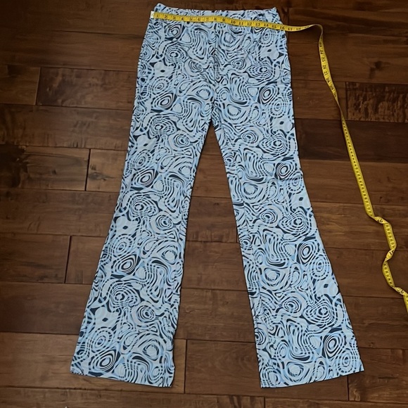 Printed Pattern Flare Pant Size Large - Picture 5 of 10